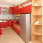 Emilija Apartman *
