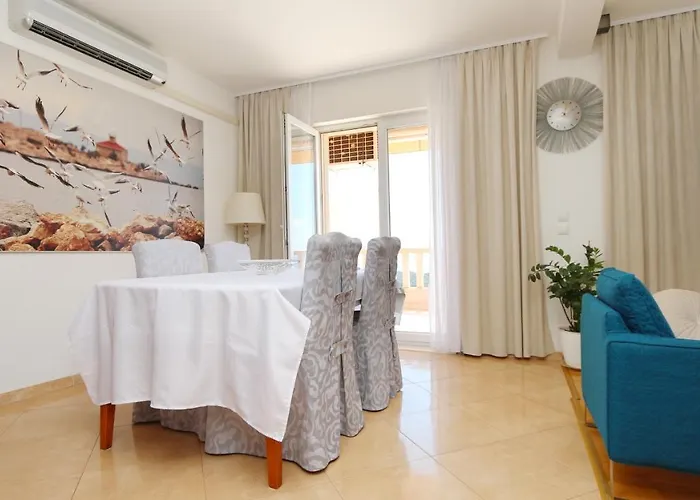 Appartement Emilija Makarska